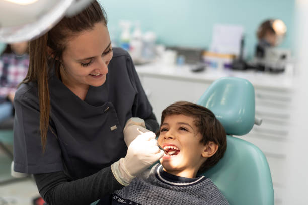 Best Emergency Tooth Extraction in Maroa, IL